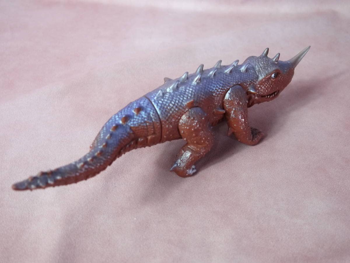 Amazon.co.jp: ムービーモンスターシリーズ バルゴン 1991 ソフビ